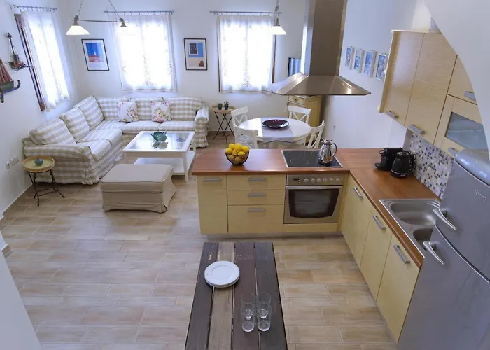 Amaryllis House Tatil Evi