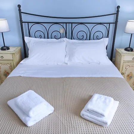 Amaryllis House Lefkada City